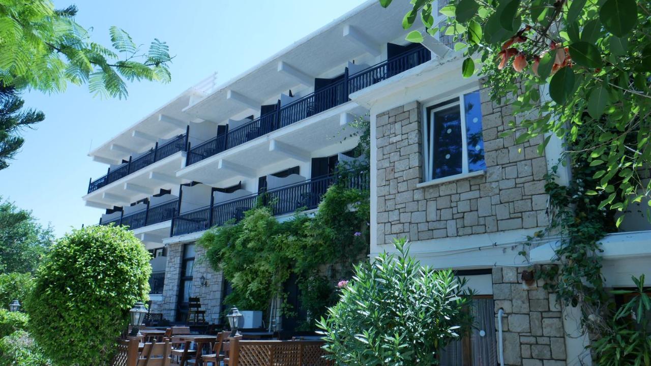 Dionysos Central Paphos Bagian luar foto